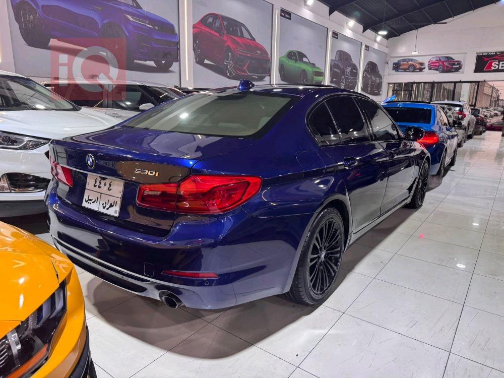 بی ئێم دەبڵیو سیریەس 5